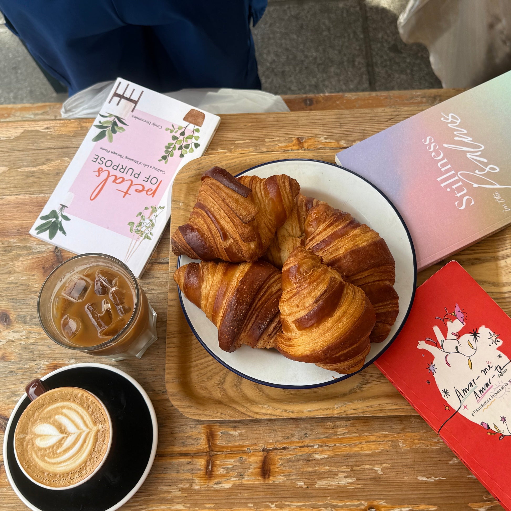 The Radiant Creative Woman - A Paris & Côte d’Azur Writing Retreat