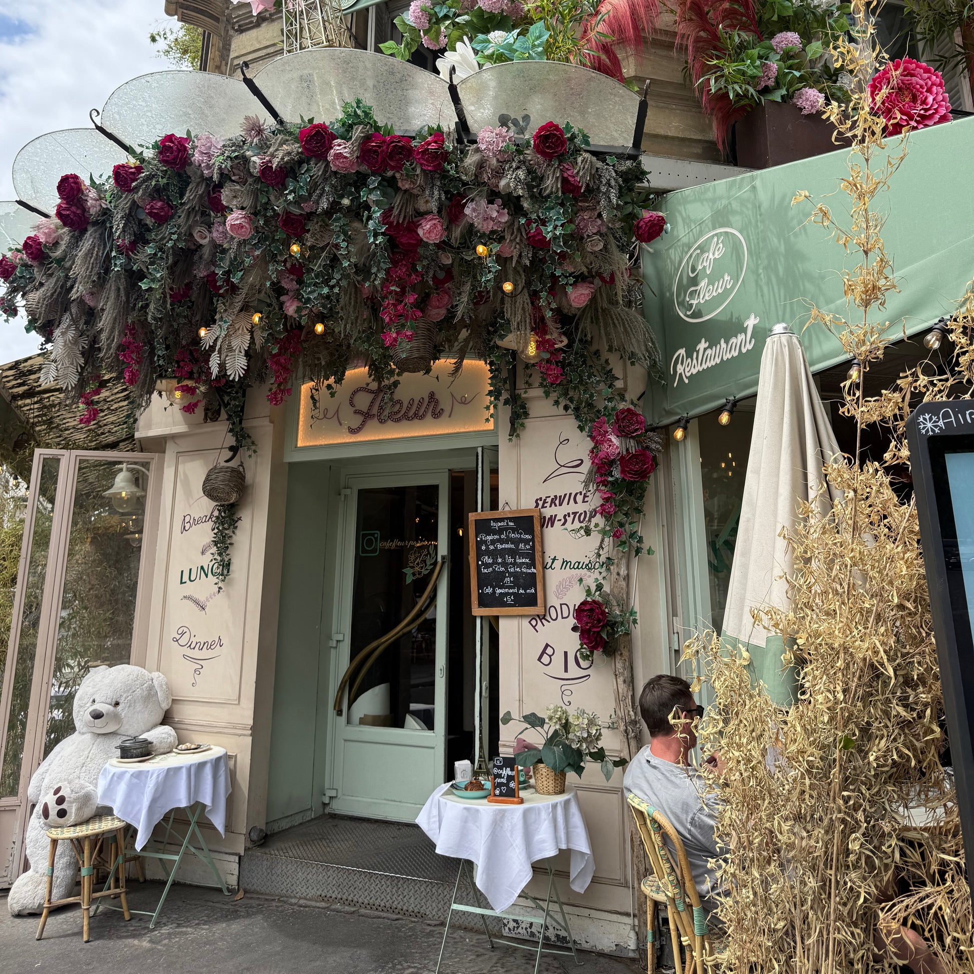 The Radiant Creative Woman - A Paris & Côte d’Azur Writing Retreat